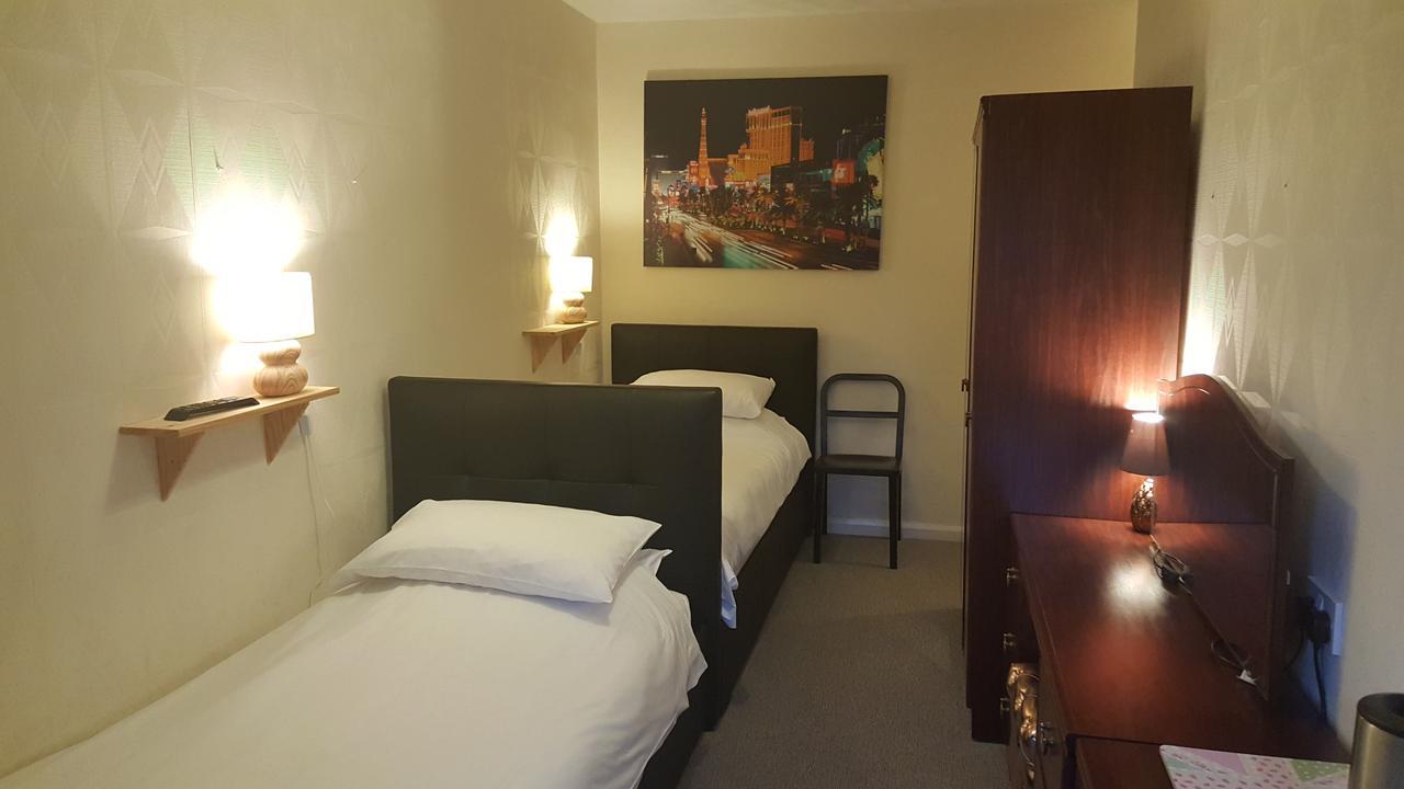 Maindee Guest House Barrow-in-Furness Eksteriør billede